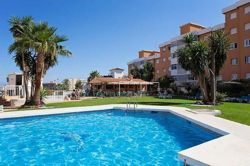 Apartment In טורמולינוס